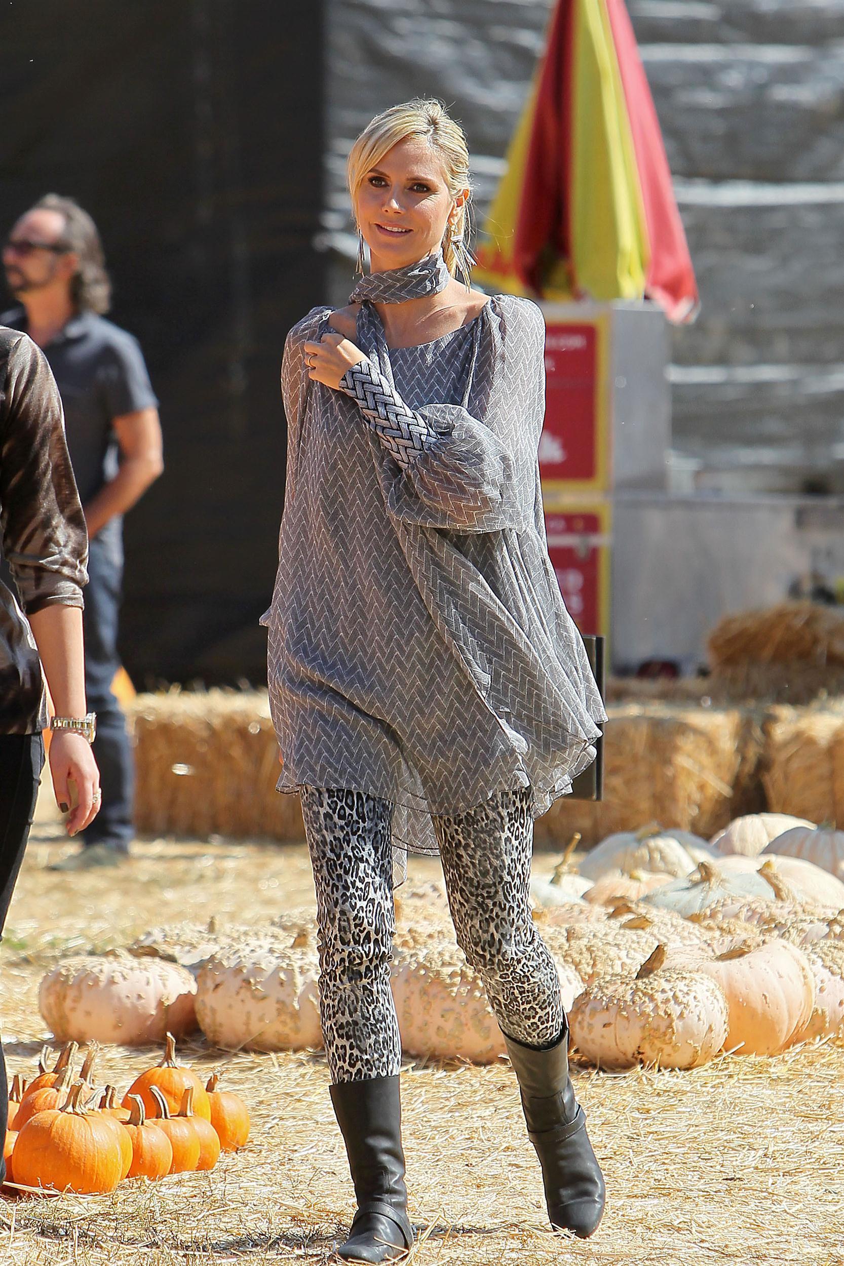 Heidi Klum at Mr Bones Pumpkin Patch in West Hollywood | Picture 100732